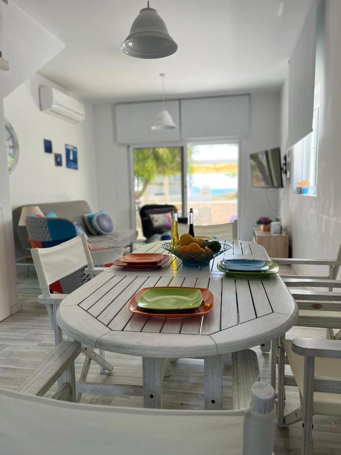 Cozy Beach House Perivolia Bagian luar foto