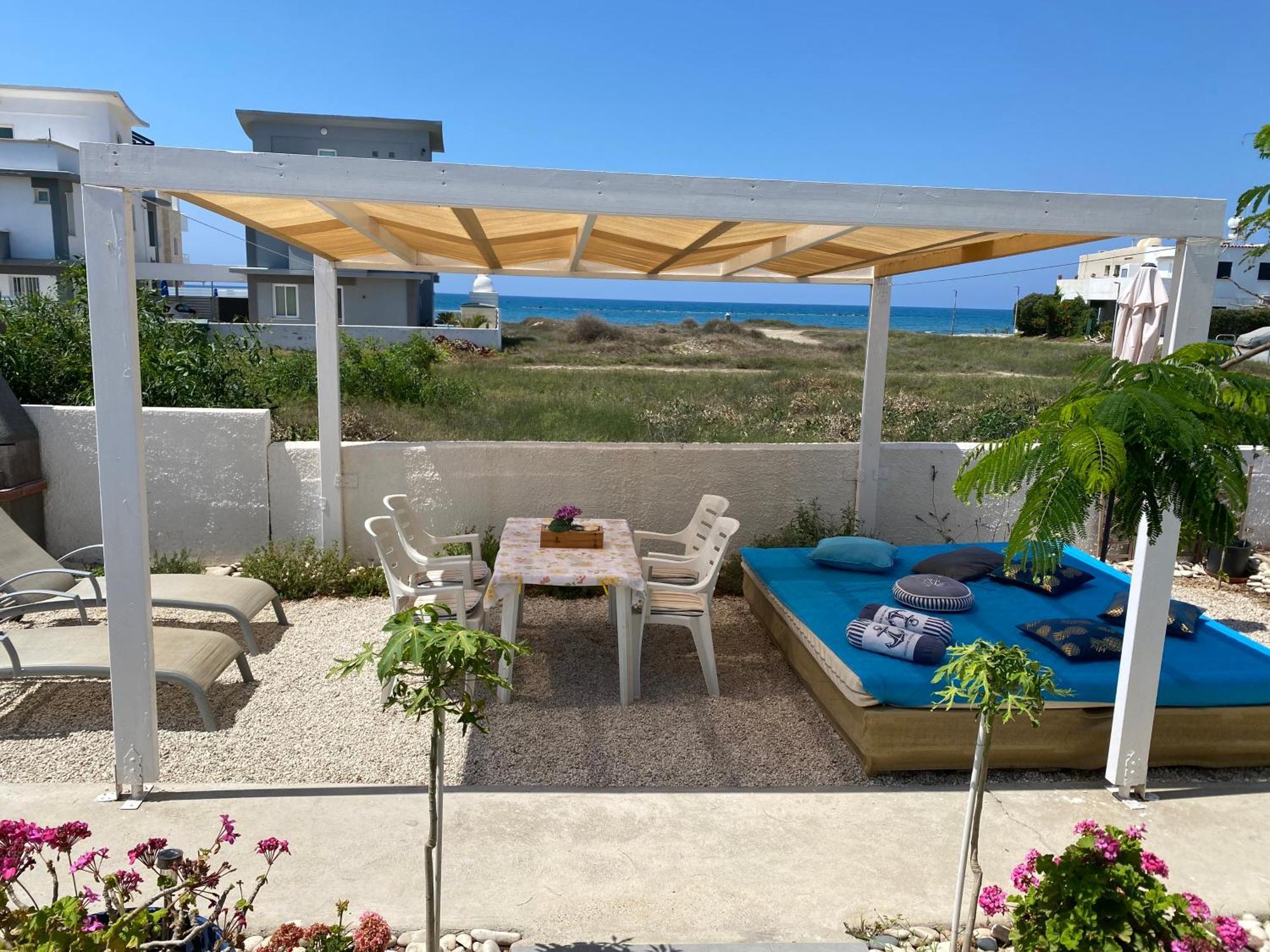 Cozy Beach House Perivolia Bagian luar foto