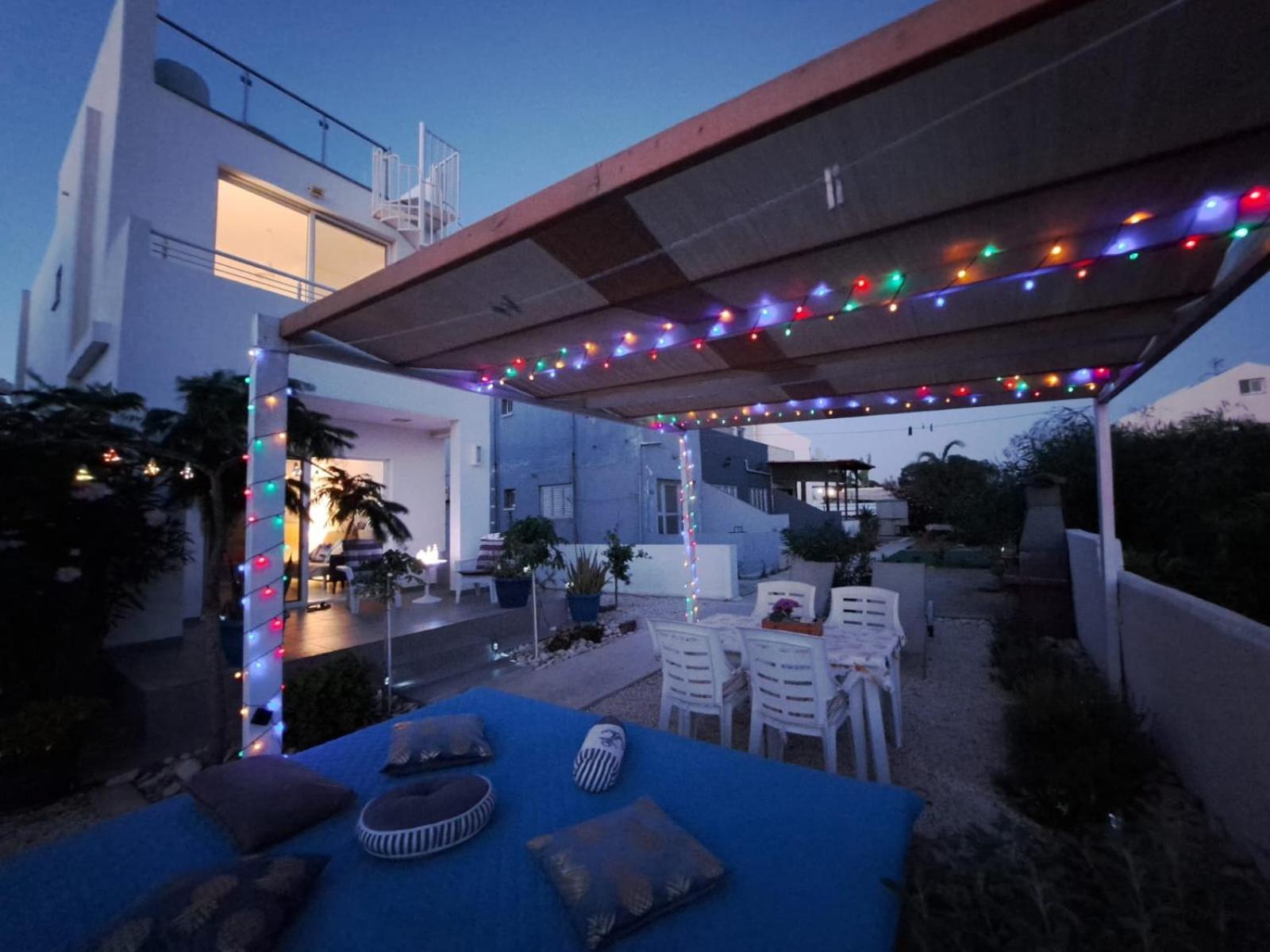 Cozy Beach House Perivolia Bagian luar foto