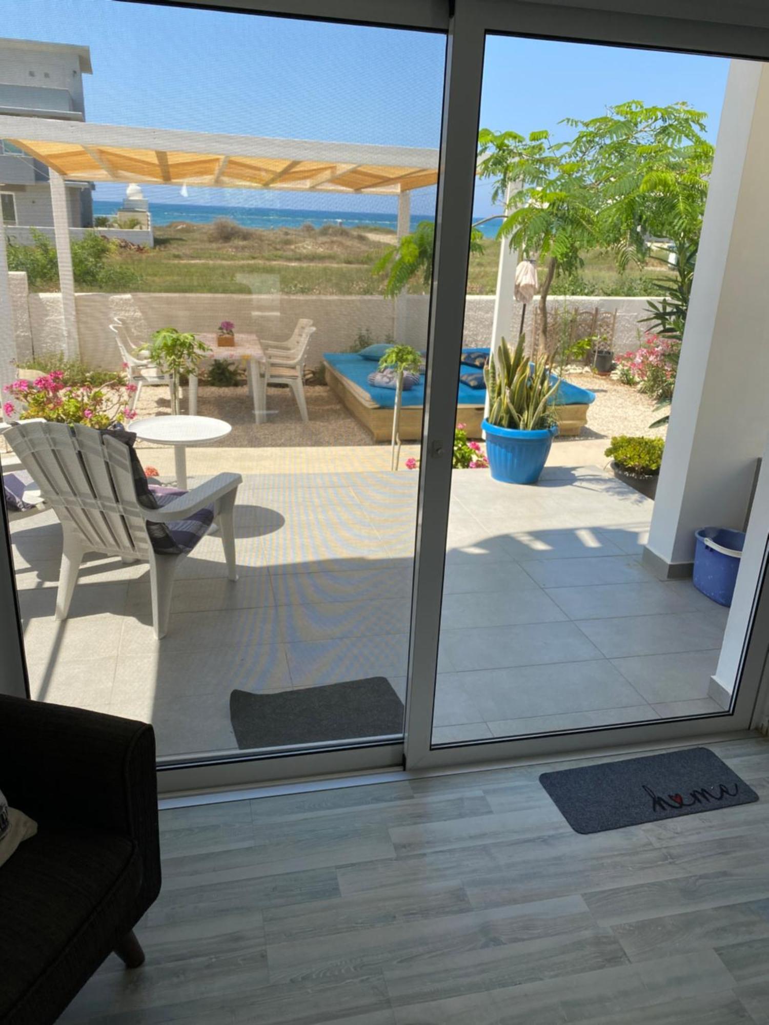 Cozy Beach House Perivolia Bagian luar foto