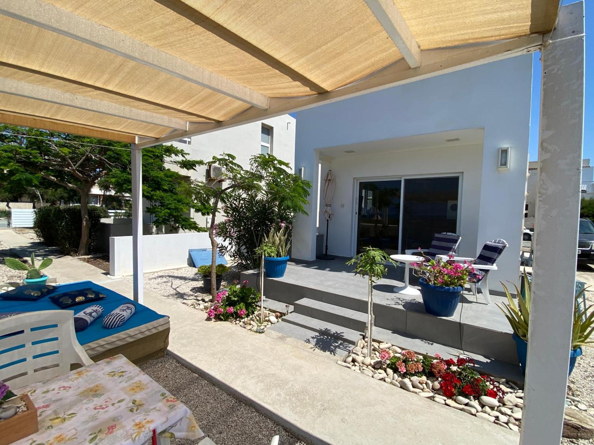 Cozy Beach House Perivolia Bagian luar foto