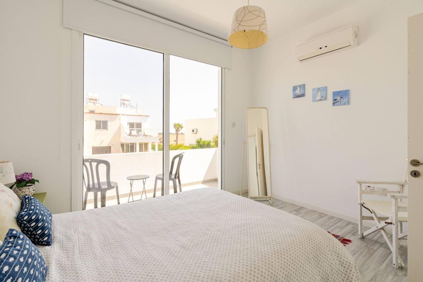 Cozy Beach House Perivolia Bagian luar foto