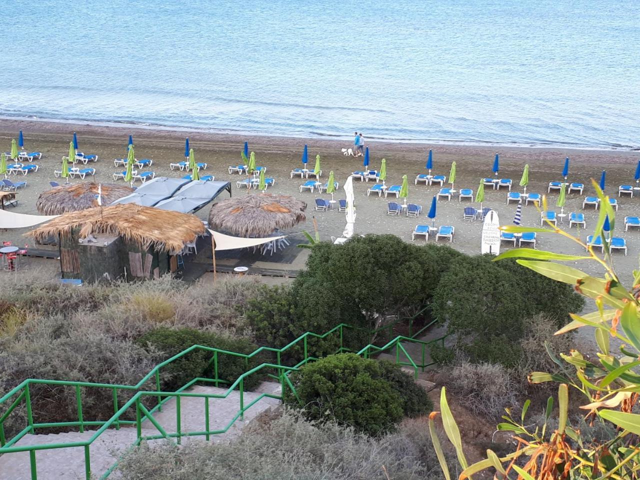 Cozy Beach House Perivolia Bagian luar foto