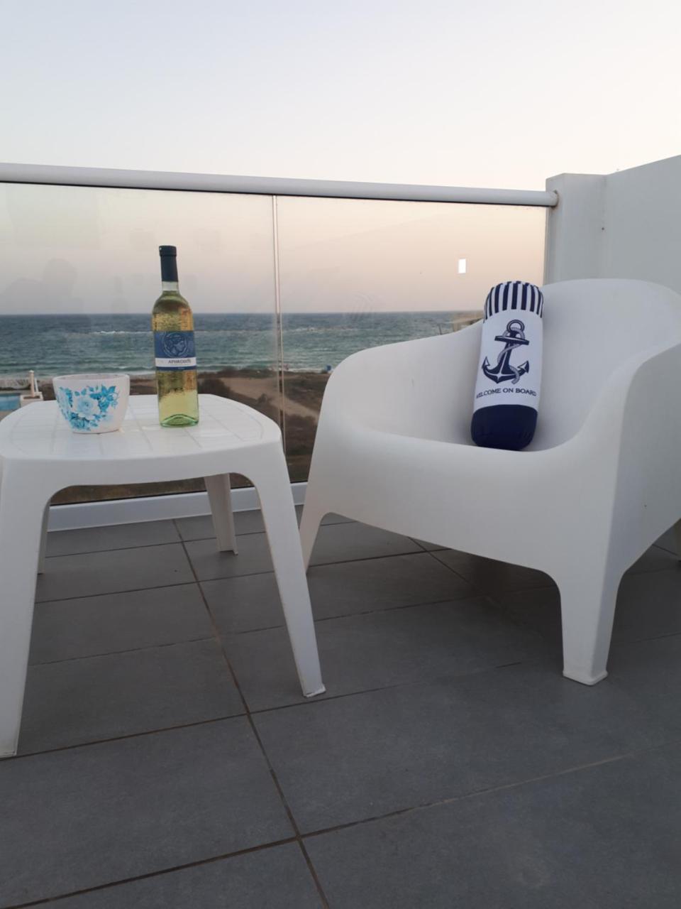 Cozy Beach House Perivolia Bagian luar foto