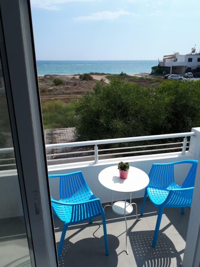Cozy Beach House Perivolia Bagian luar foto